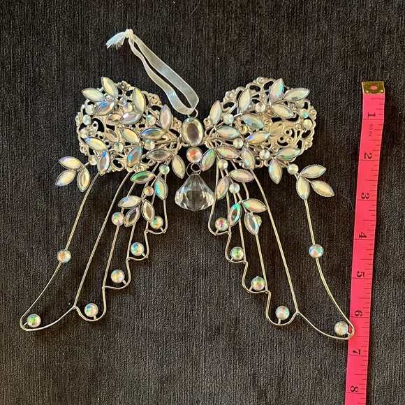 Angel Wing Suncatcher silver toned - Picture 4 of 4